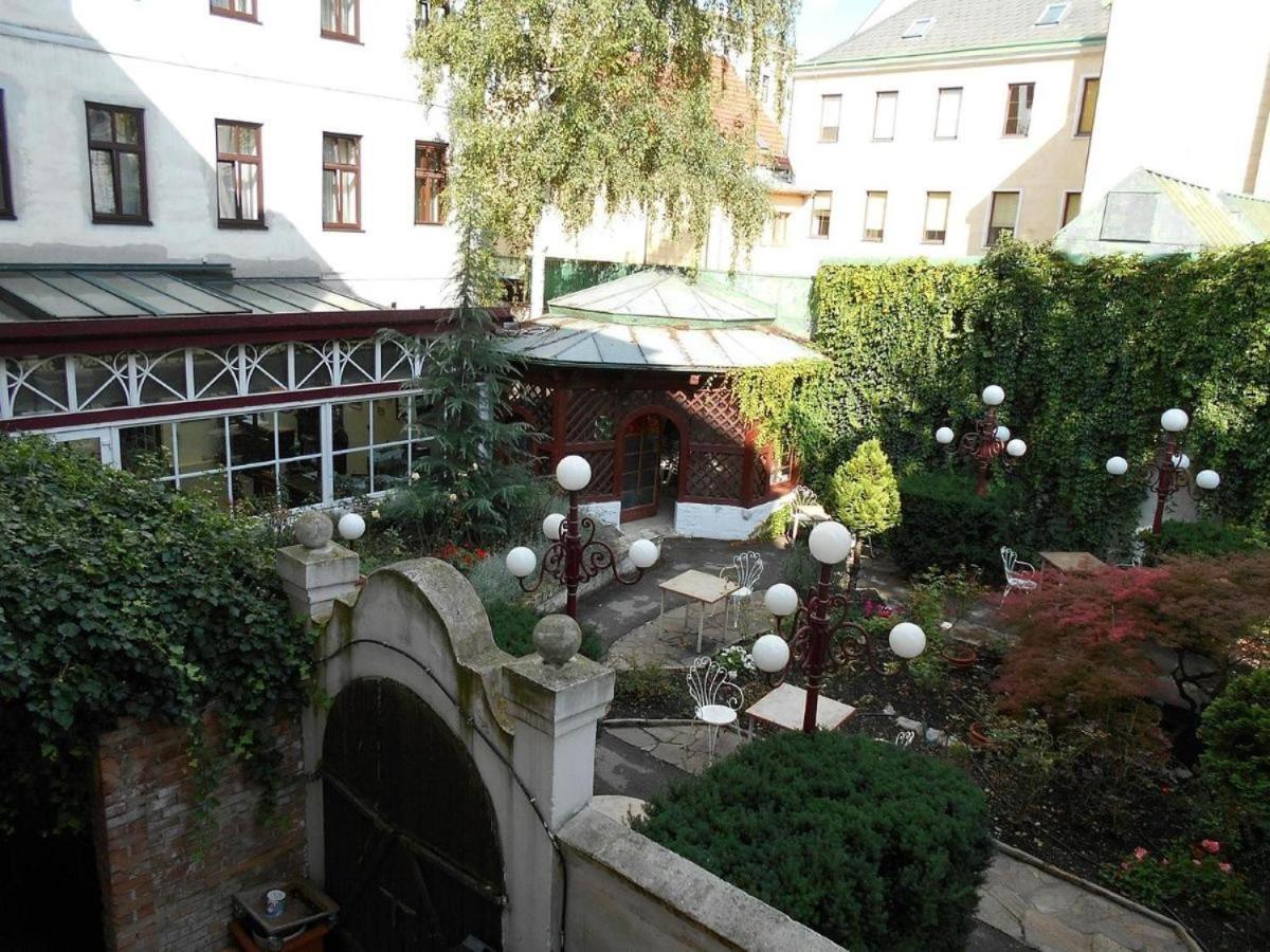 Hotel Viktoria Vienna Viena Exterior foto