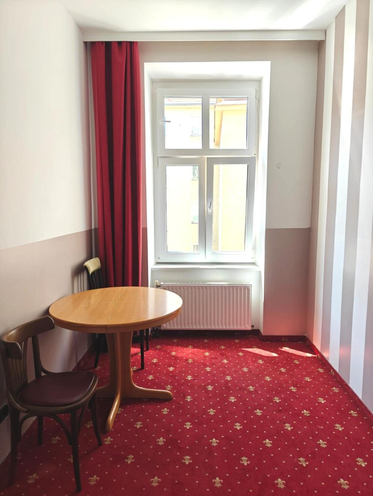 Hotel Viktoria Vienna Viena Exterior foto